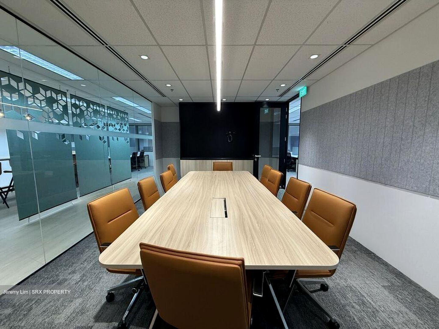 Robinson 112 (D1), Office #606796901